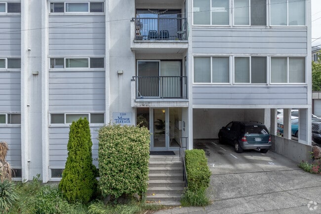 Entrance - Minor Terrace Apartments