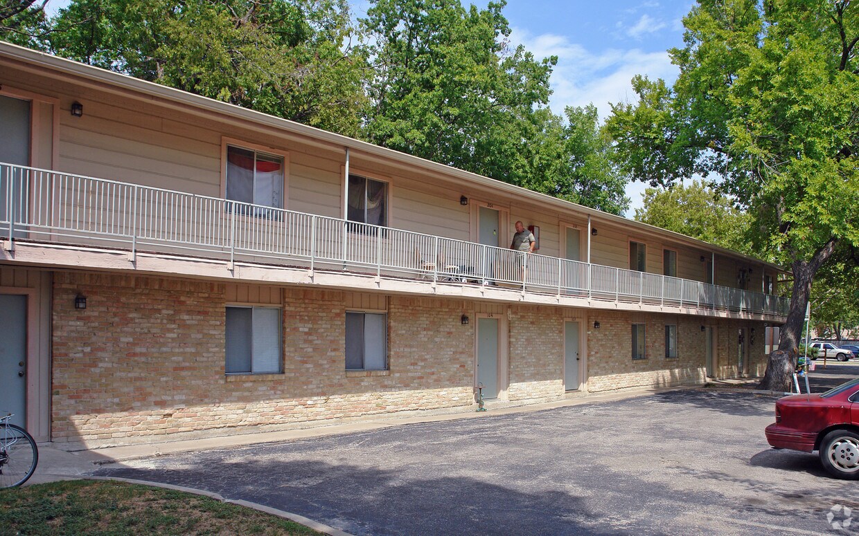 Foto del edificio - 5402 William Holland Ave