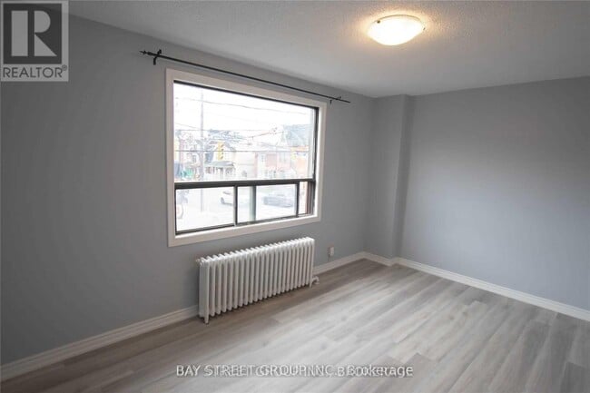Building Photo - 1104 College St