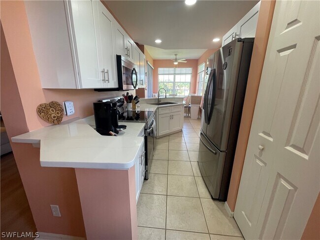 Foto del edificio - 2021 Crestview Way