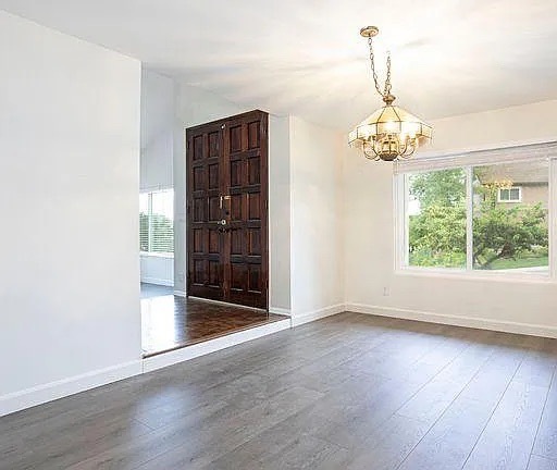 Building Photo - 3125 Emerald Isle Dr