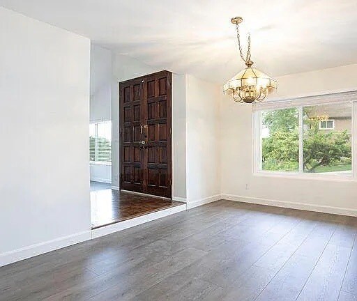 Foto del edificio - 3125 Emerald Isle Dr