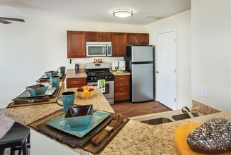 Lakeview Townhomes - 8