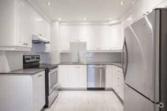 Building Photo - 3468 Rue Drummond
