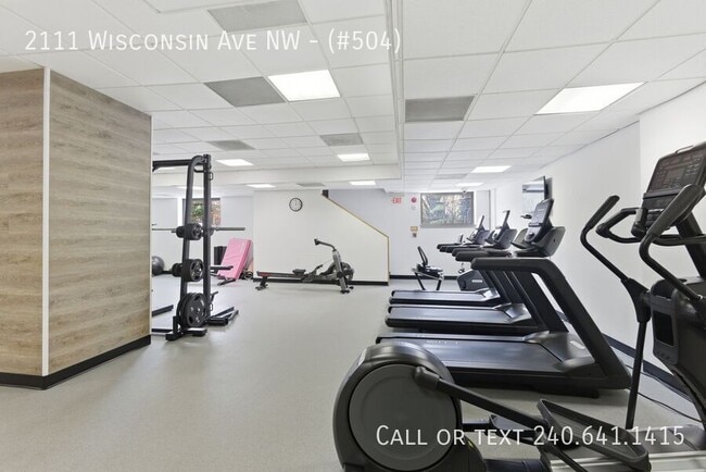 Foto del edificio - 2111 Wisconsin Ave NW