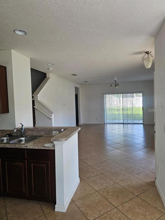 Foto del edificio - 2929 Sunstone Dr