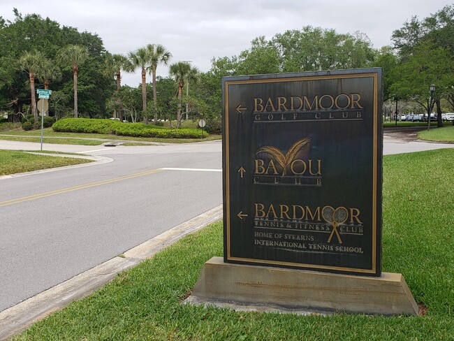 Foto del edificio - 8301 Bardmoor Blvd