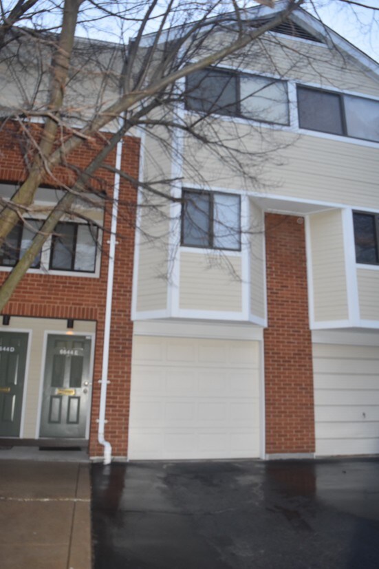 Building Photo - 6644 Oakland Ave