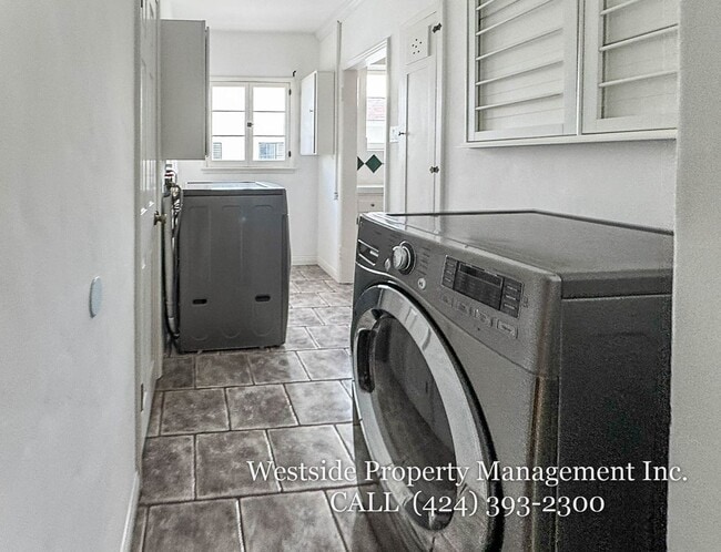 Foto del edificio - 9369 W Olympic Blvd