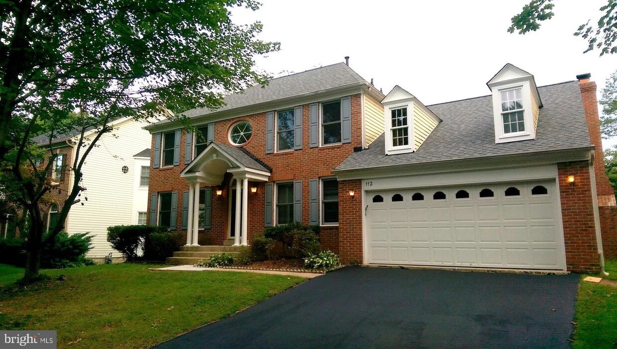 Foto del edificio - 112 Mission Dr