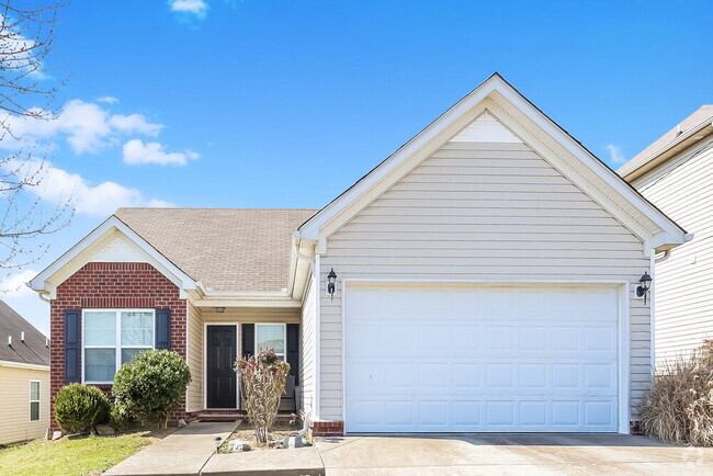 Building Photo - 305 Sarna Dr