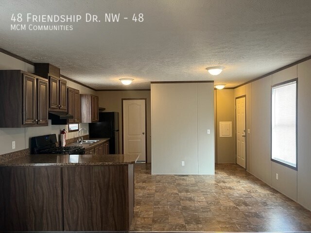 Foto del edificio - AVAILABLE NOW! 3bed/2bath - Will Sell Fast!
