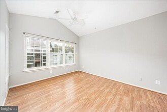 Building Photo - 9901 Boysenberry Way