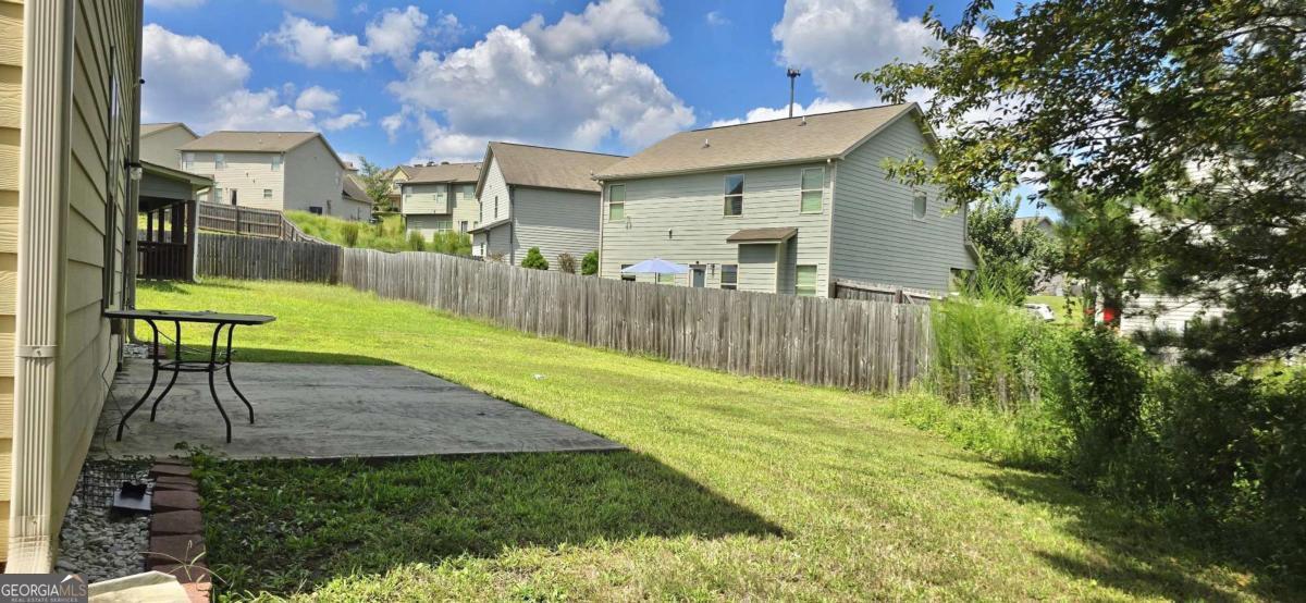 Foto del edificio - 2230 Village Trail Ct