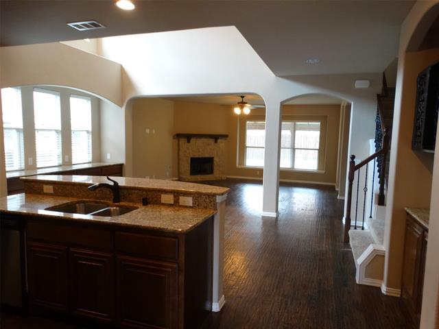 Building Photo - 2613 Waterdance Dr