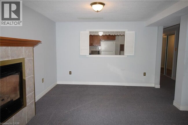 Building Photo - 144 Huntingwood Ave