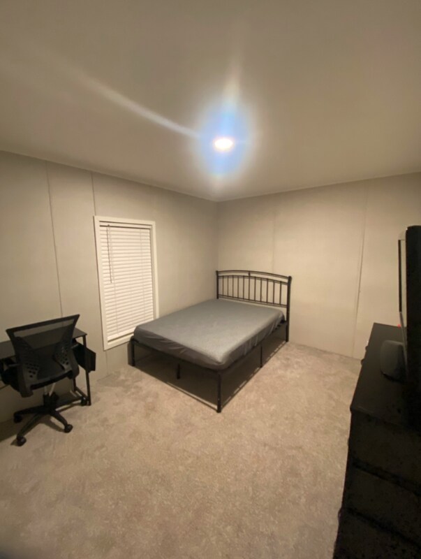 Foto del edificio - 325 Robin Ln