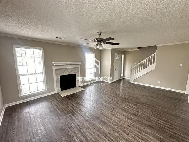 Building Photo - 5258 Shady Ridge Dr