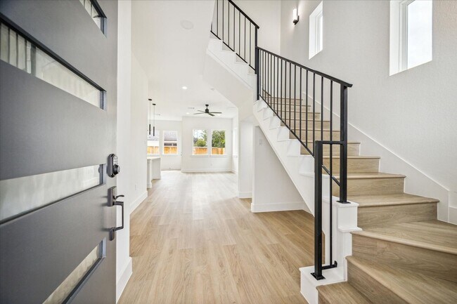 Building Photo - Modern 3 Bed, 2.5 Bath Unit in Houston, TX...