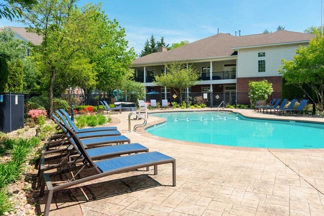 Building Photo - Inwood West