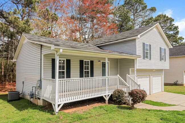 Building Photo - 385 River Trace Dr