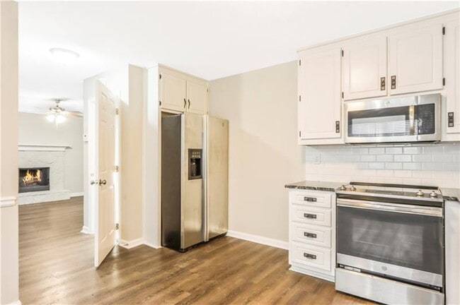 Building Photo - 500 Alcovy Way