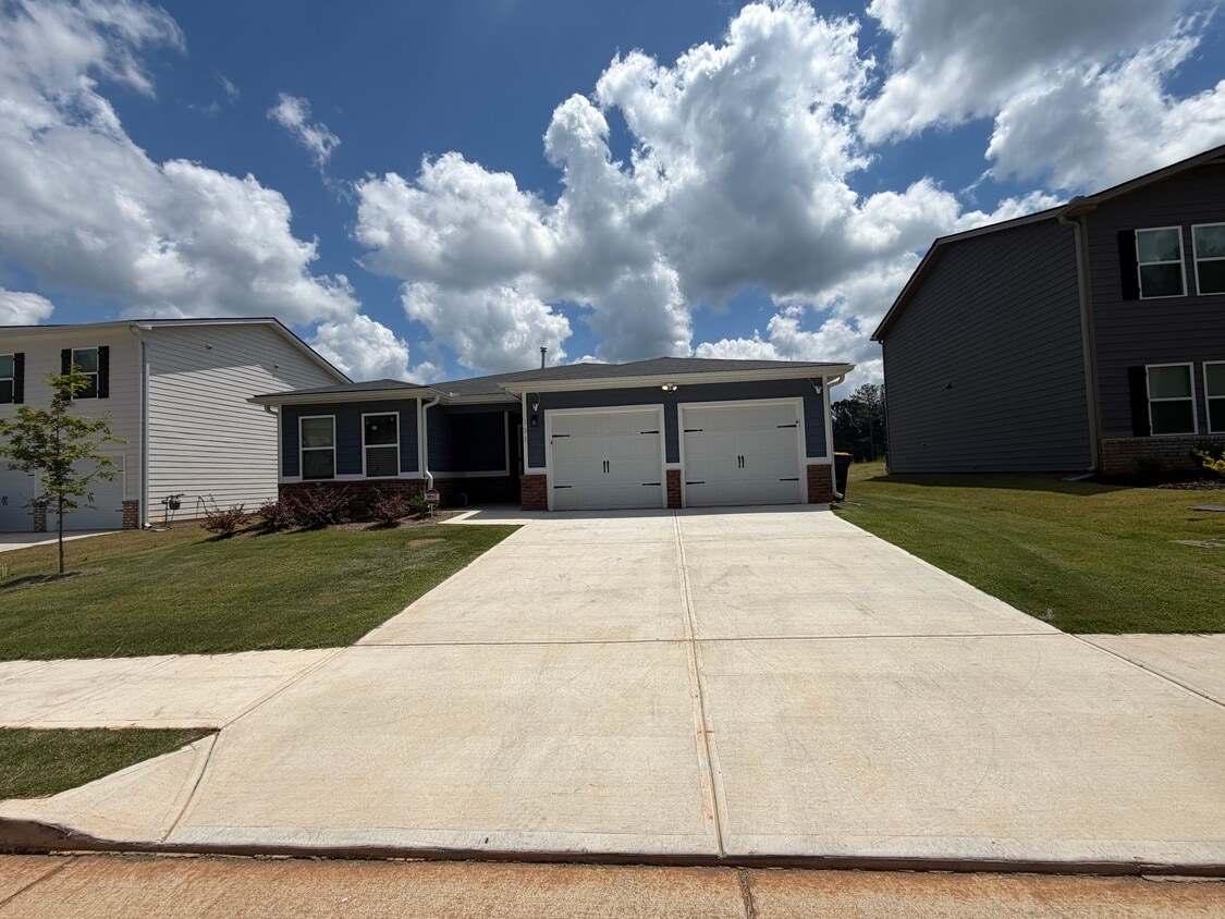 Photo - 123 Garden Walk (West Point, GA)
