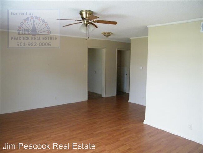 Building Photo - 3 br, 1 bath House - 213 Warren Street