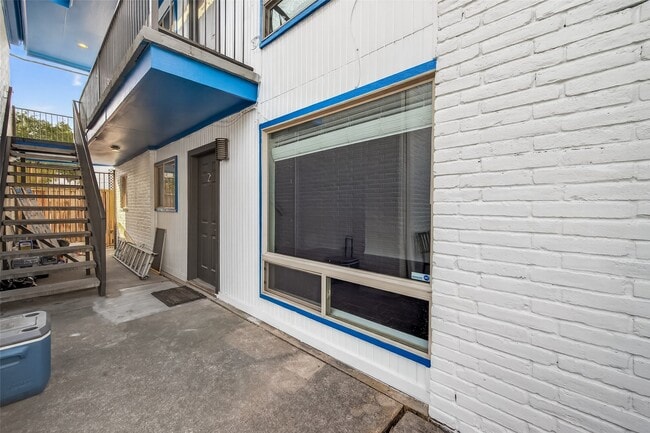 Building Photo - 2020 Huldy St