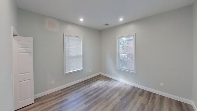Foto del edificio - 23 Oakwood St