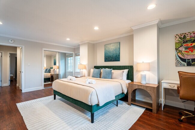 Foto del edificio - 1004 Airport Blvd