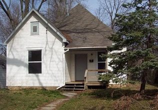 Building Photo - 1121 W Harrison St