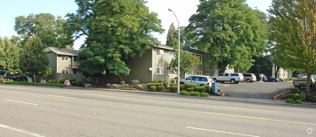 Building Photo - Crescent Ridge Apartments