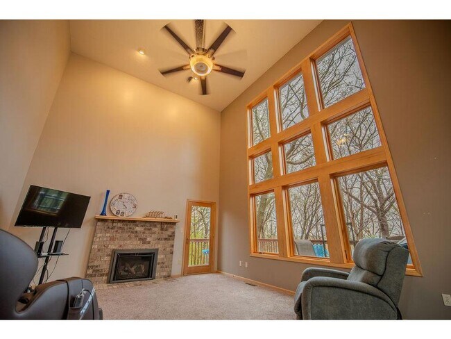 Foto del edificio - 13856 Essex Trail