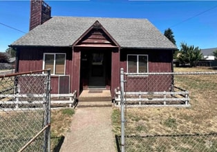 Building Photo - 38835 Pleasant St