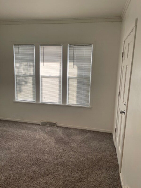 Foto del edificio - 615 N 59th Ave W