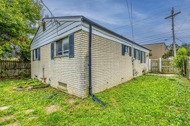 Building Photo - 11203 Toepfer Rd