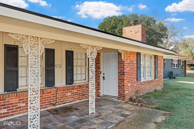 Foto del edificio - 2710 Higgins Dr