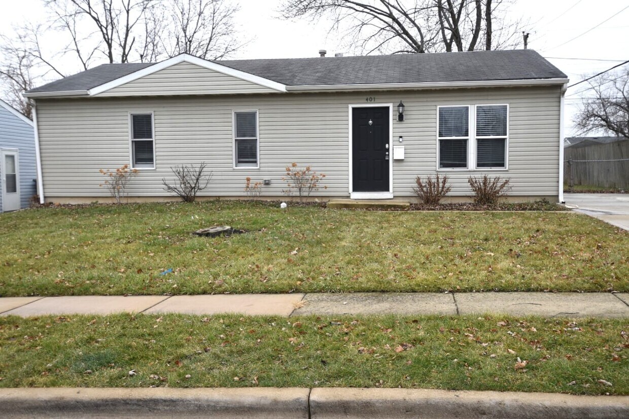 401 Tallman Ave House Rental in Romeoville, IL