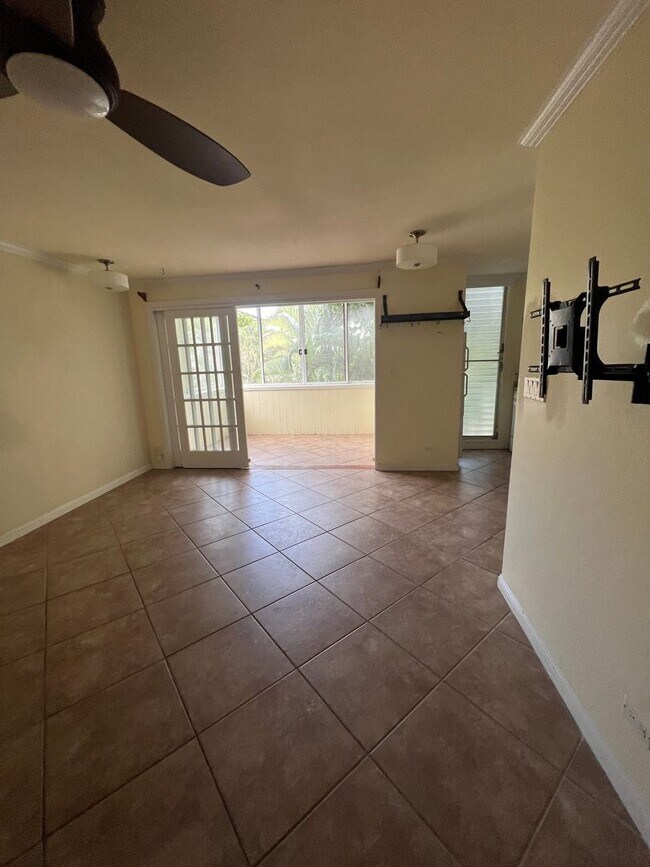 Foto del edificio - Cozy 1 bd/1bath Diamond head w/parking