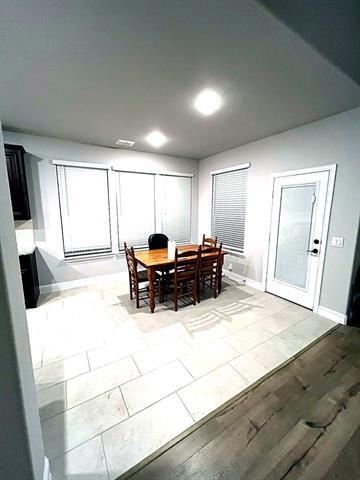 Foto del edificio - 2909 Parkwood Cir