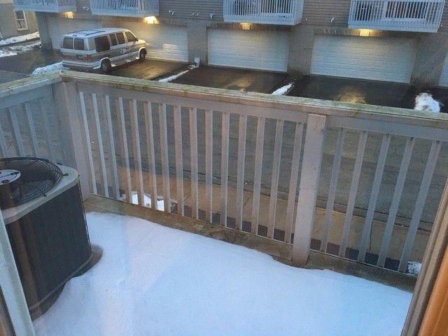 Foto del edificio - 233 W Klein Ave