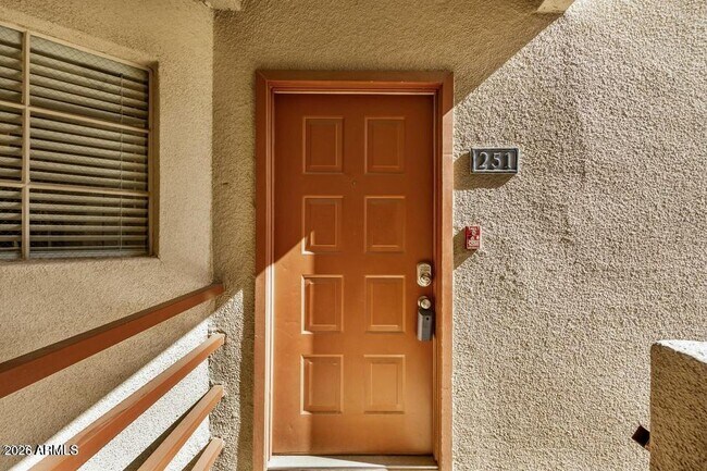 Foto del edificio - 4850 E Desert Cove Ave