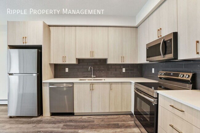 Photo du bâtiment - Modern 2 Beds, 2 Baths Apartment/Condo | 2...