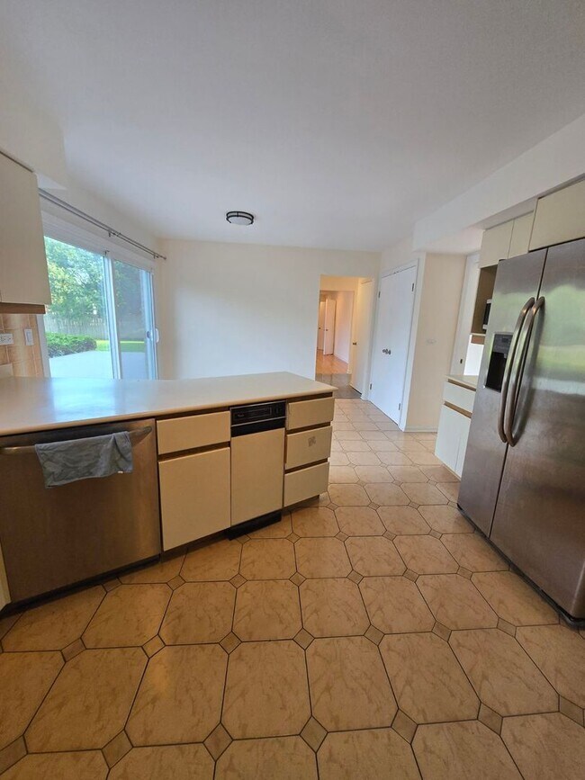 Foto del edificio - 2175 Kipling Ln
