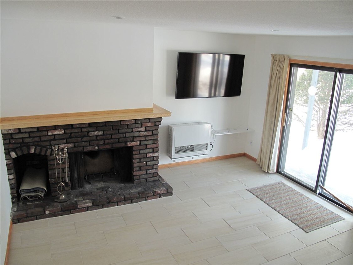 1 Hill North Vale Lane, Intervale, NH 03845 Townhome Rentals in Intervale NH