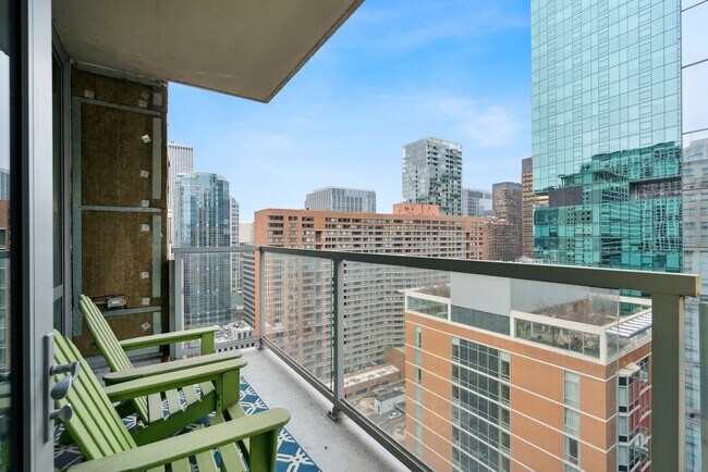 Foto del edificio - 160 E Illinois St