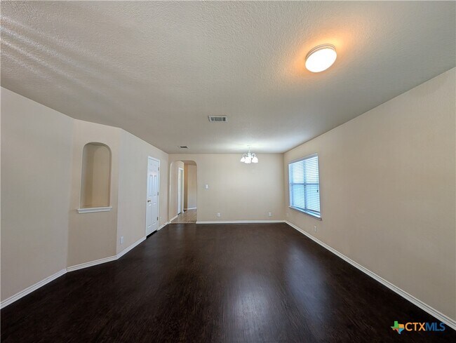 Foto del edificio - 249 Val Verde Dr