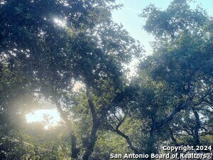 Foto del edificio - 423 Carpenter Dr