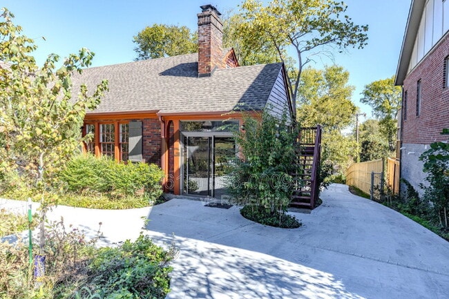 Foto del edificio - 502 32nd Ave S